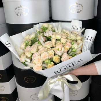 Нежный кремовый букет - 51 шт. Нежный кремовый букет - 51 шт.