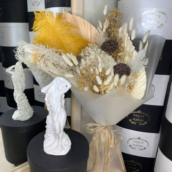 Сухоцветы в букете