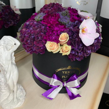 Малиновый микс с гортензиями - 51 шт. Малиновый микс с гортензиями - 51 шт.