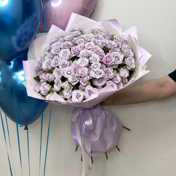 29 лавандовых кустовых роз в букете 29 лавандовых кустовых роз в букете