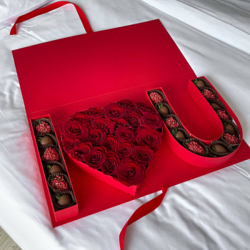 Клубника в шоколаде "I LOVE YOU" Клубника в шоколаде "I LOVE YOU"