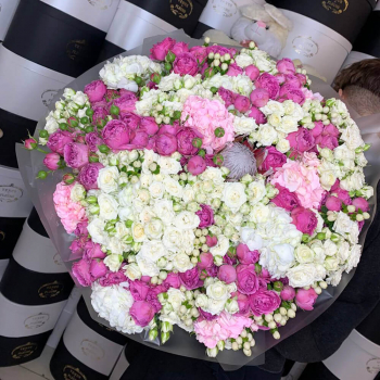 Красивый микс в букете - 81 шт. Красивый микс в букете - 81 шт.